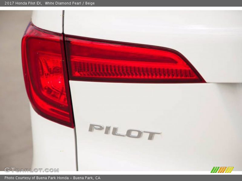 White Diamond Pearl / Beige 2017 Honda Pilot EX
