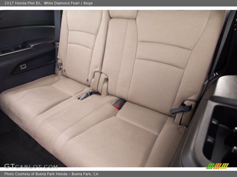 White Diamond Pearl / Beige 2017 Honda Pilot EX