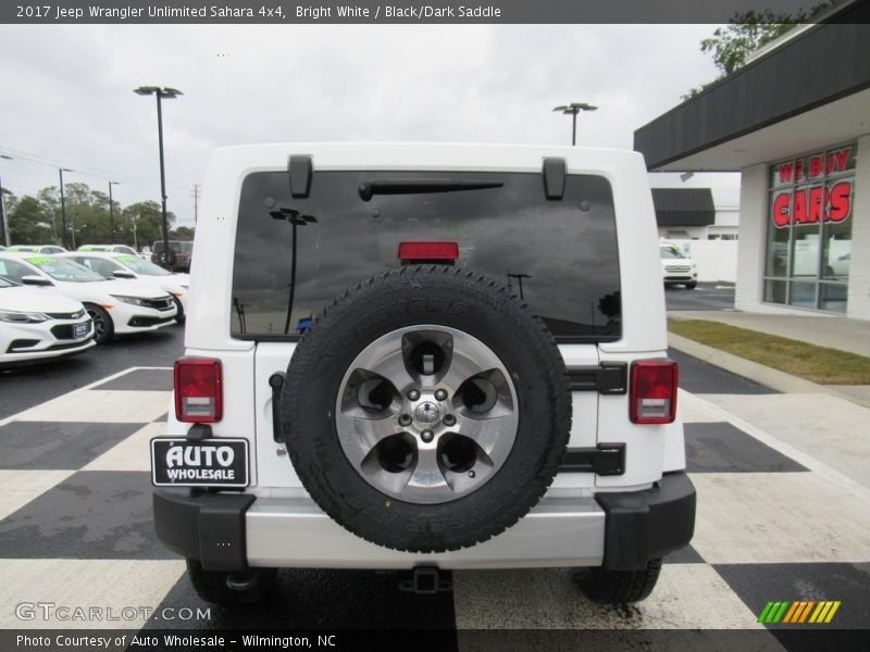 Bright White / Black/Dark Saddle 2017 Jeep Wrangler Unlimited Sahara 4x4