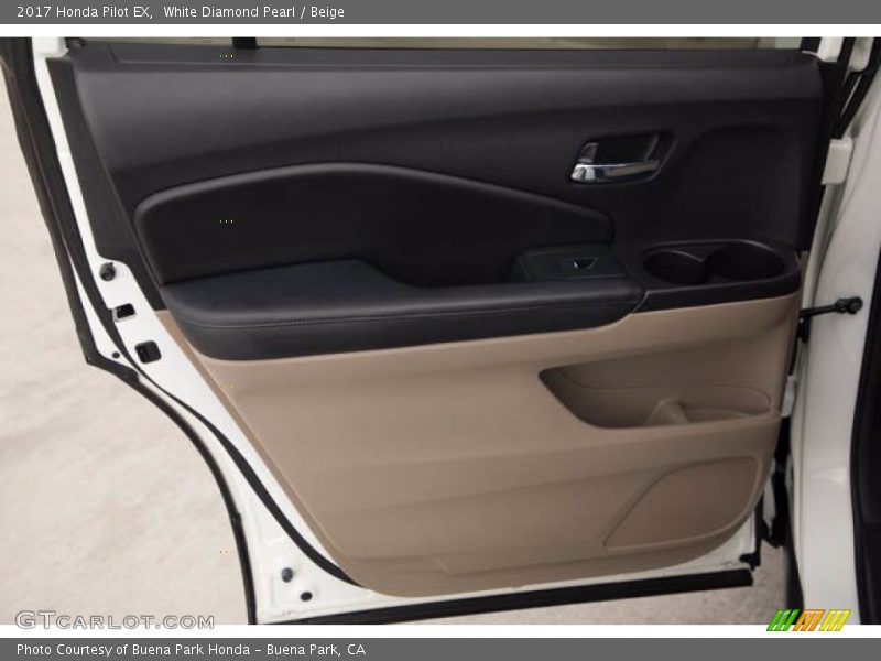 White Diamond Pearl / Beige 2017 Honda Pilot EX