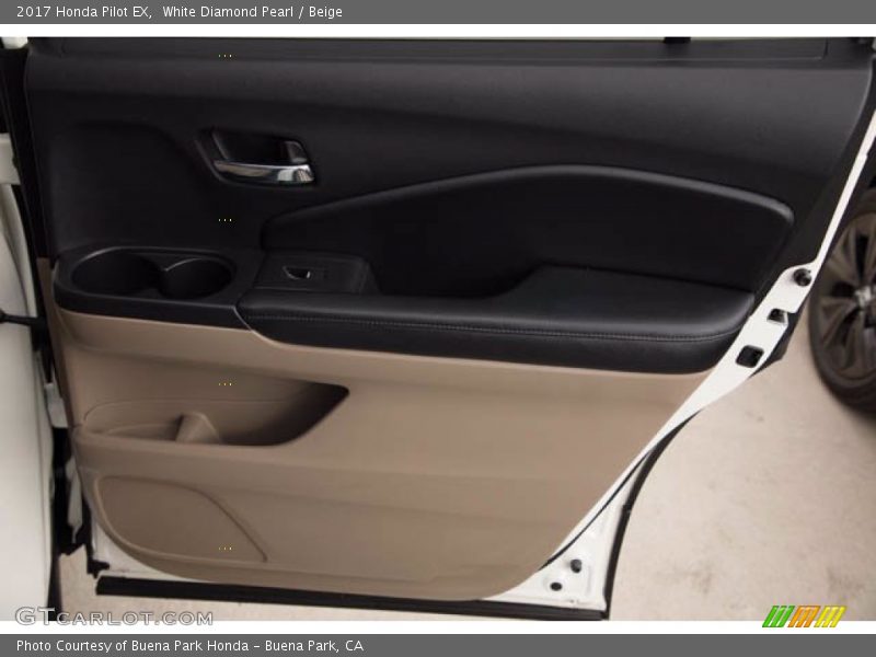 White Diamond Pearl / Beige 2017 Honda Pilot EX