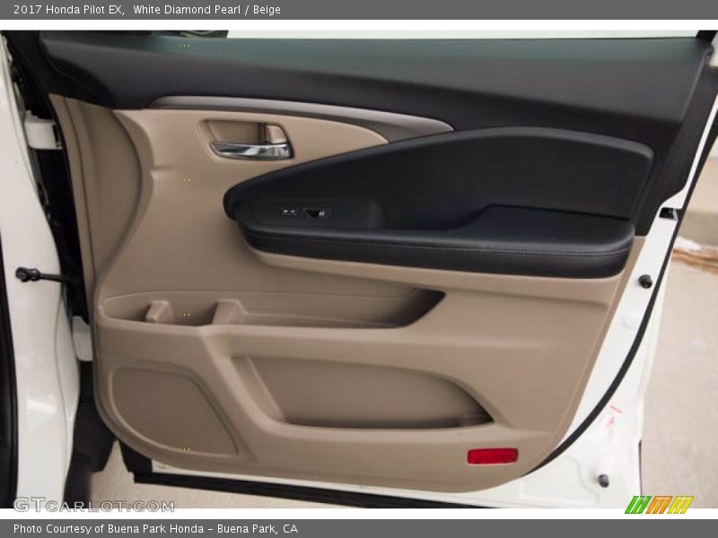 White Diamond Pearl / Beige 2017 Honda Pilot EX