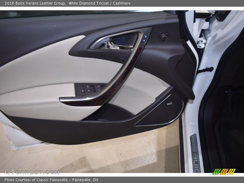 White Diamond Tricoat / Cashmere 2016 Buick Verano Leather Group