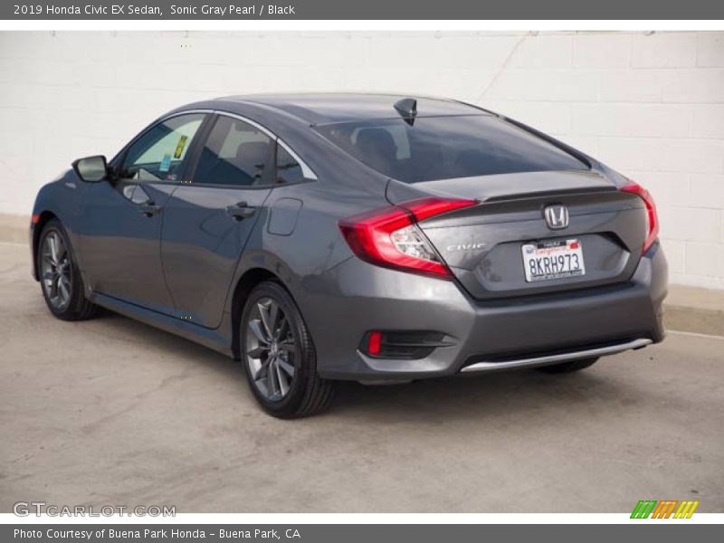 Sonic Gray Pearl / Black 2019 Honda Civic EX Sedan