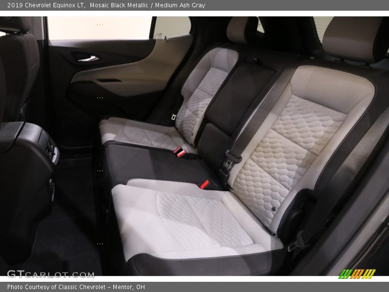 Mosaic Black Metallic / Medium Ash Gray 2019 Chevrolet Equinox LT