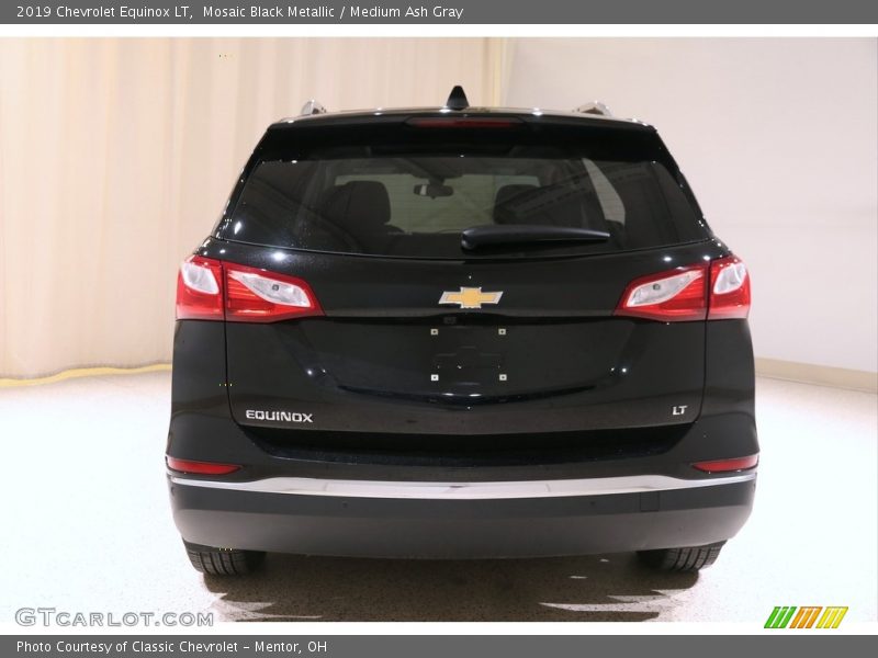 Mosaic Black Metallic / Medium Ash Gray 2019 Chevrolet Equinox LT