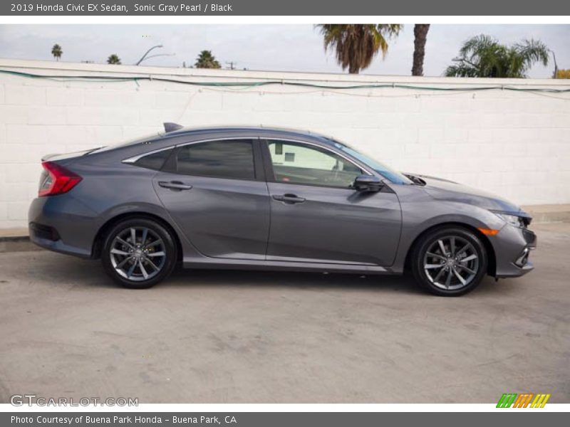 Sonic Gray Pearl / Black 2019 Honda Civic EX Sedan