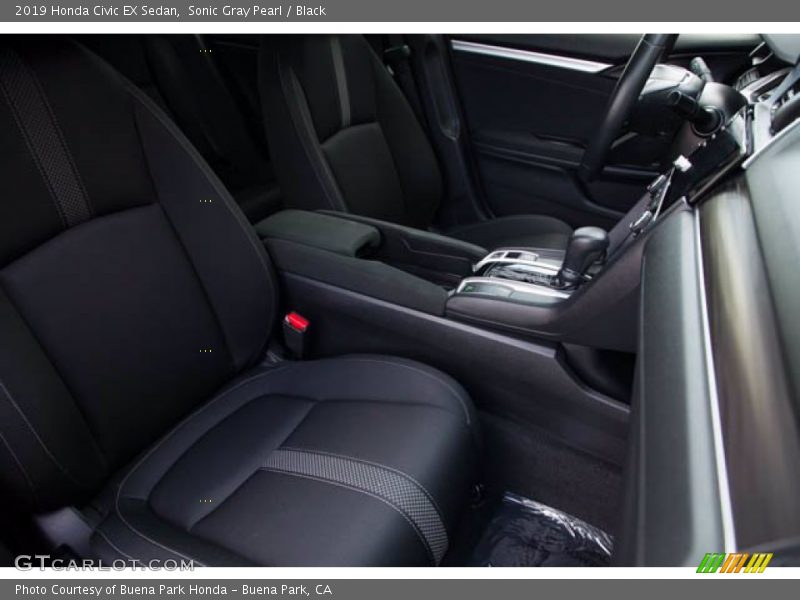 Sonic Gray Pearl / Black 2019 Honda Civic EX Sedan