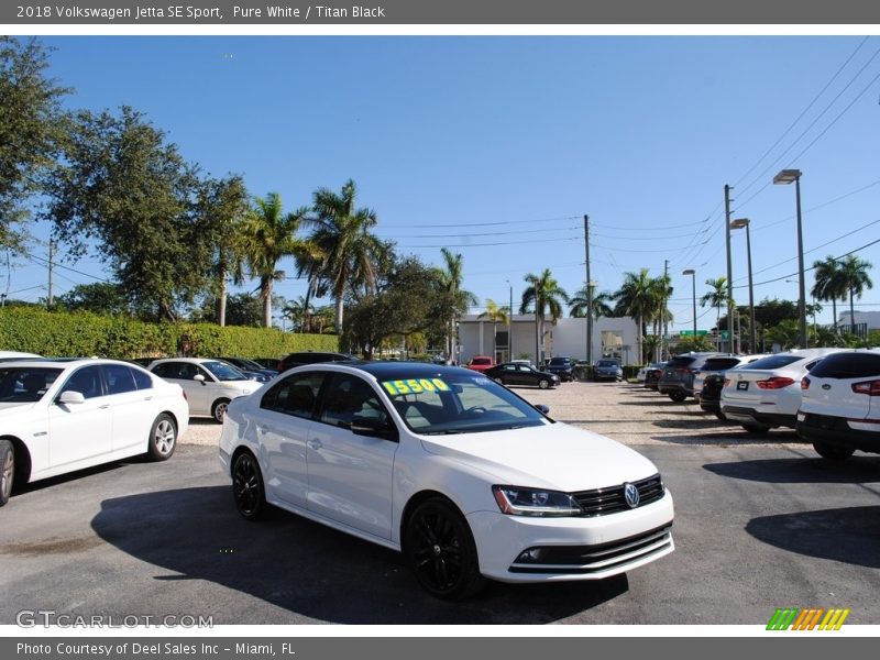 Pure White / Titan Black 2018 Volkswagen Jetta SE Sport
