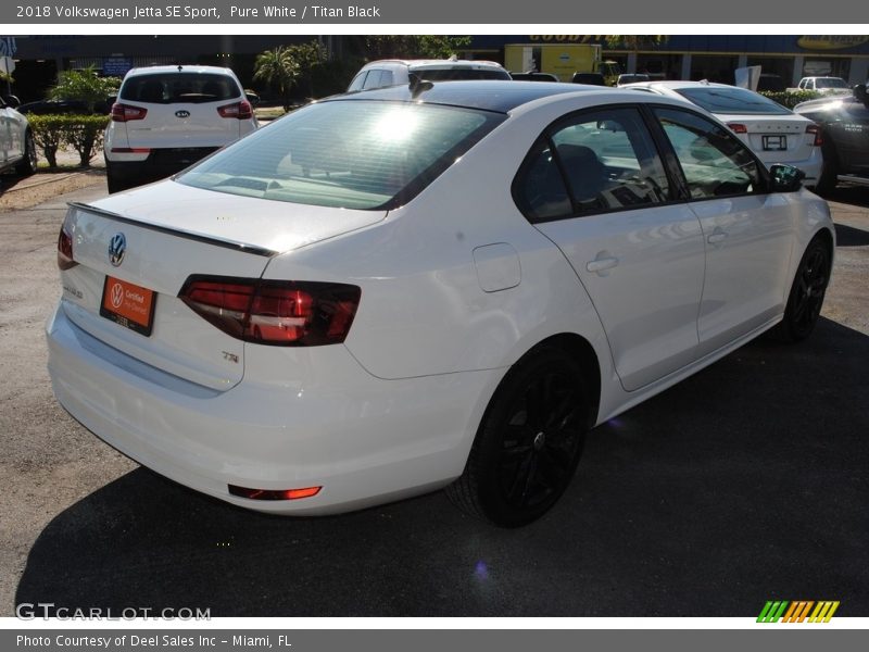 Pure White / Titan Black 2018 Volkswagen Jetta SE Sport