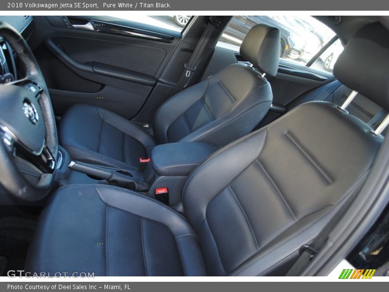 Pure White / Titan Black 2018 Volkswagen Jetta SE Sport