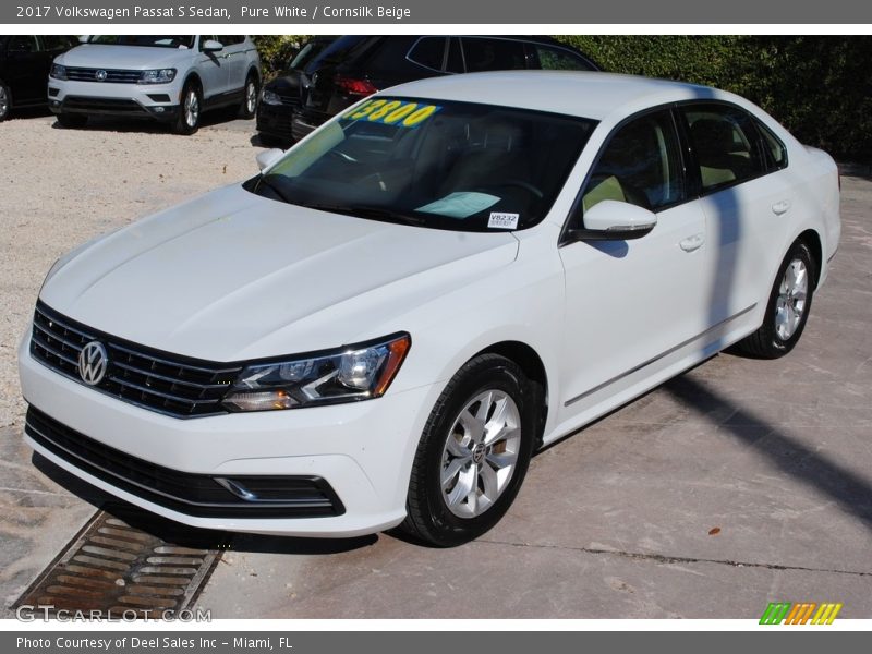 Pure White / Cornsilk Beige 2017 Volkswagen Passat S Sedan