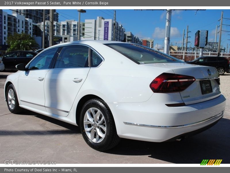 Pure White / Cornsilk Beige 2017 Volkswagen Passat S Sedan
