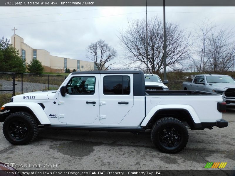 Bright White / Black 2021 Jeep Gladiator Willys 4x4