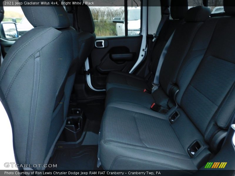 Bright White / Black 2021 Jeep Gladiator Willys 4x4