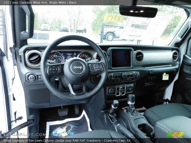 Bright White / Black 2021 Jeep Gladiator Willys 4x4