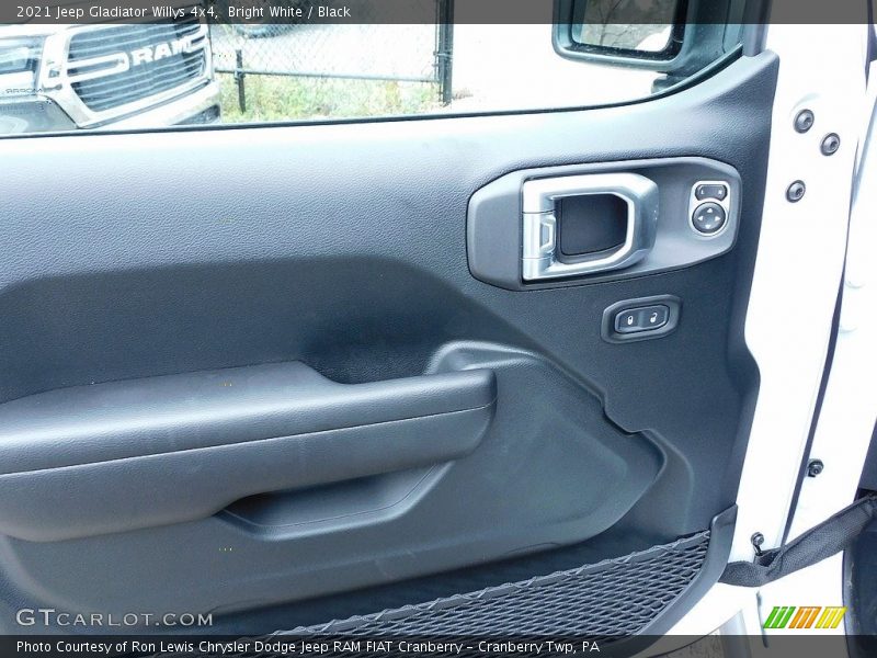 Bright White / Black 2021 Jeep Gladiator Willys 4x4