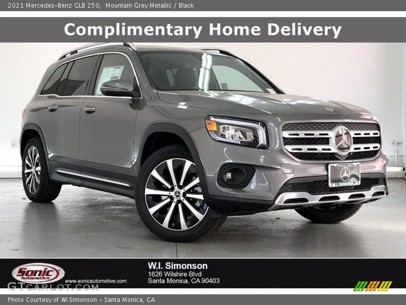 Mountain Grey Metallic / Black 2021 Mercedes-Benz GLB 250