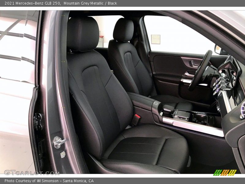 Mountain Grey Metallic / Black 2021 Mercedes-Benz GLB 250