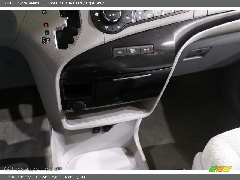 Shoreline Blue Pearl / Light Gray 2013 Toyota Sienna LE