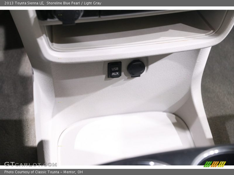 Shoreline Blue Pearl / Light Gray 2013 Toyota Sienna LE