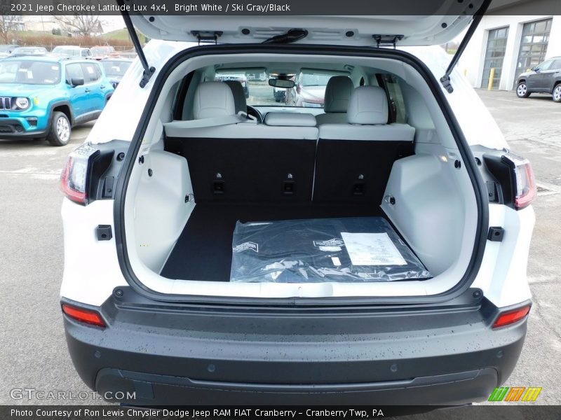 Bright White / Ski Gray/Black 2021 Jeep Cherokee Latitude Lux 4x4