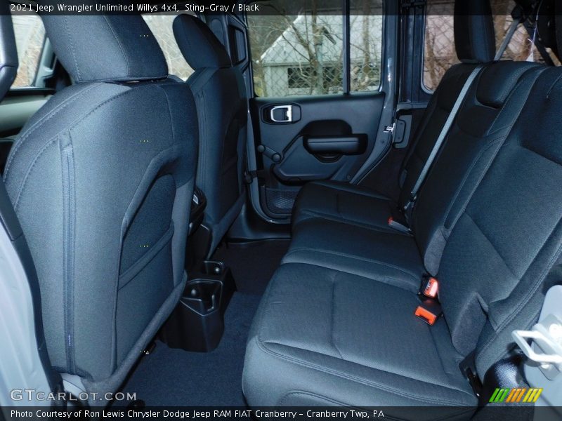 Sting-Gray / Black 2021 Jeep Wrangler Unlimited Willys 4x4