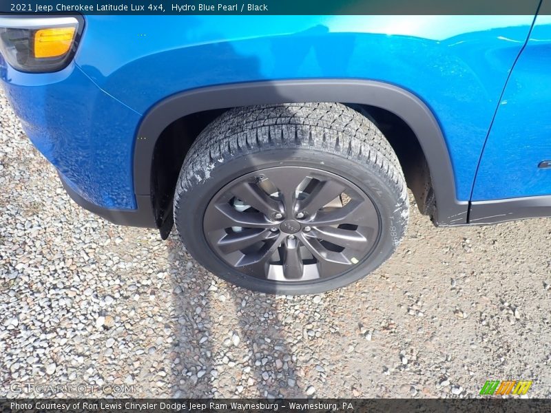Hydro Blue Pearl / Black 2021 Jeep Cherokee Latitude Lux 4x4