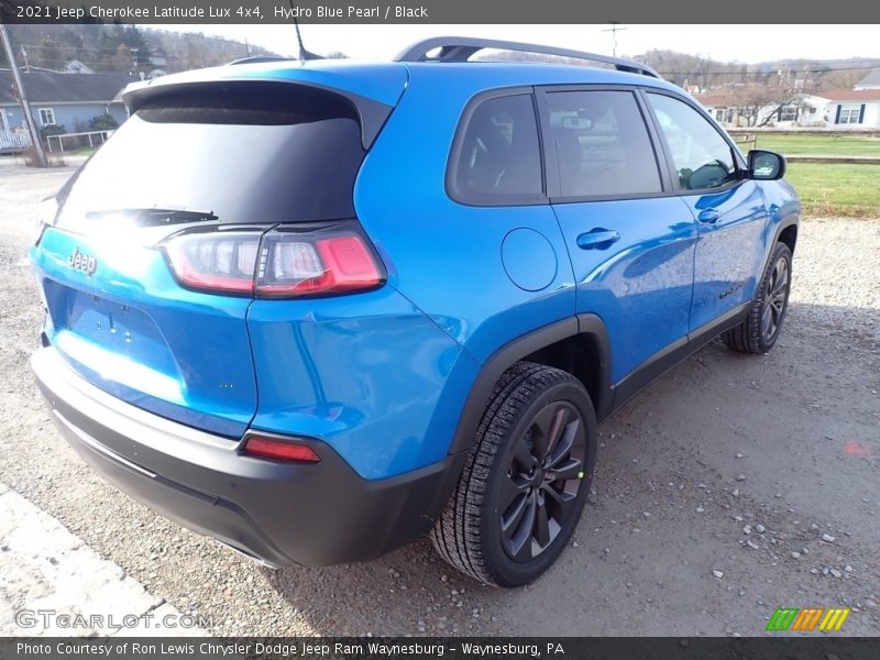 Hydro Blue Pearl / Black 2021 Jeep Cherokee Latitude Lux 4x4