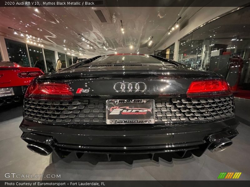 Mythos Black Metallic / Black 2020 Audi R8 V10