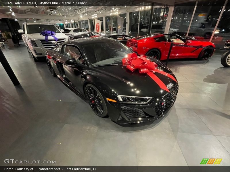 Mythos Black Metallic / Black 2020 Audi R8 V10