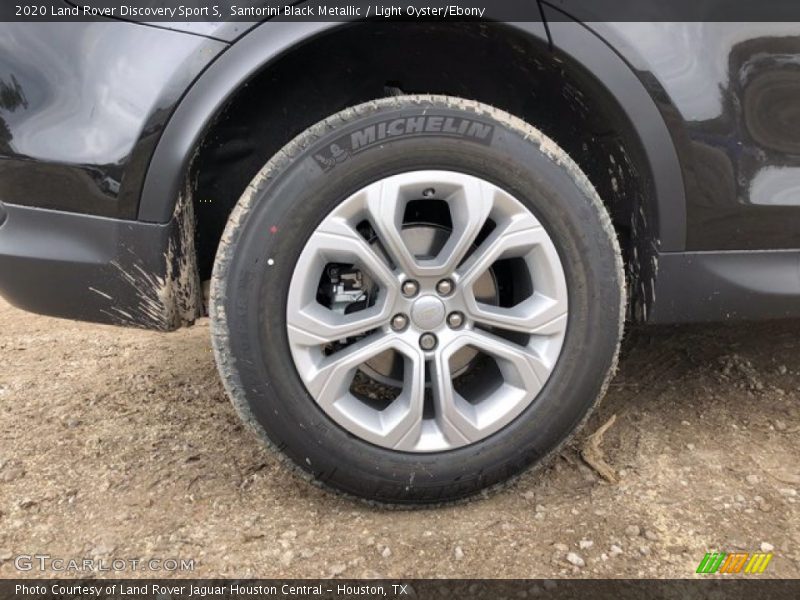 2020 Discovery Sport S Wheel