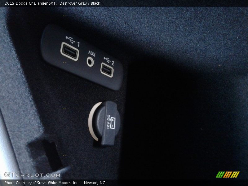 Destroyer Gray / Black 2019 Dodge Challenger SXT