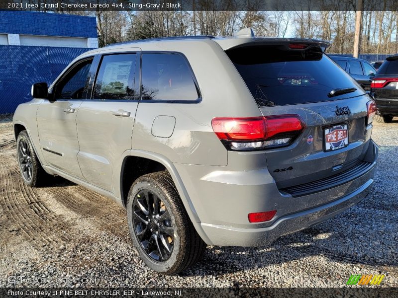 Sting-Gray / Black 2021 Jeep Grand Cherokee Laredo 4x4