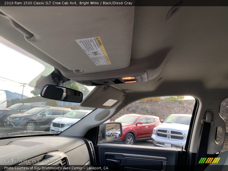 Bright White / Black/Diesel Gray 2019 Ram 1500 Classic SLT Crew Cab 4x4