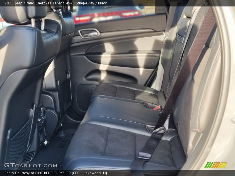 Sting-Gray / Black 2021 Jeep Grand Cherokee Laredo 4x4