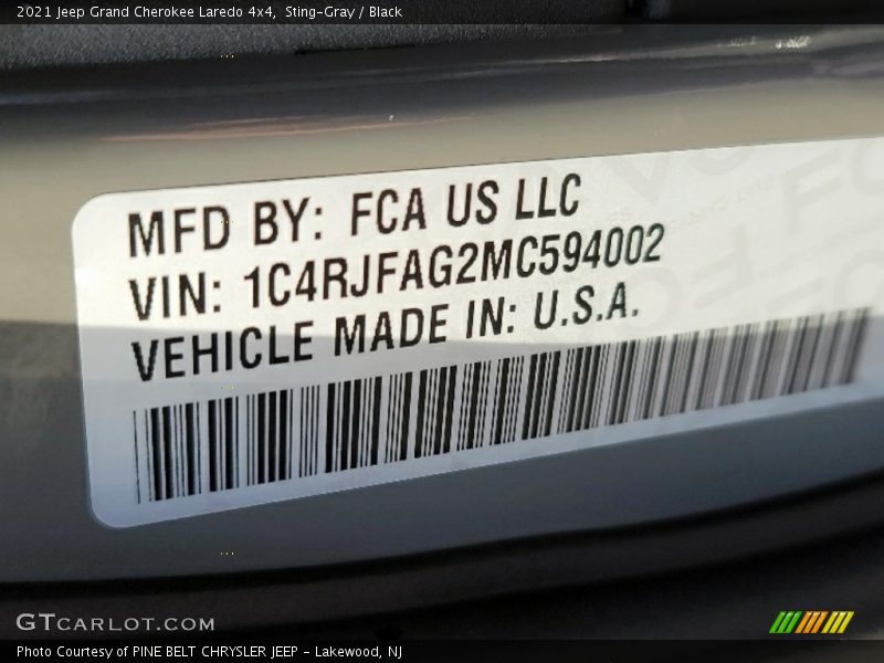 Sting-Gray / Black 2021 Jeep Grand Cherokee Laredo 4x4