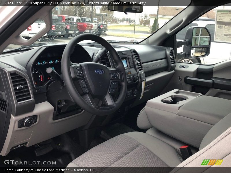  2021 F250 Super Duty XLT SuperCab 4x4 Medium Earth Gray Interior