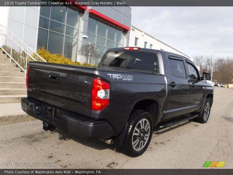 Magnetic Gray Metallic / Black 2018 Toyota Tundra SR5 CrewMax 4x4