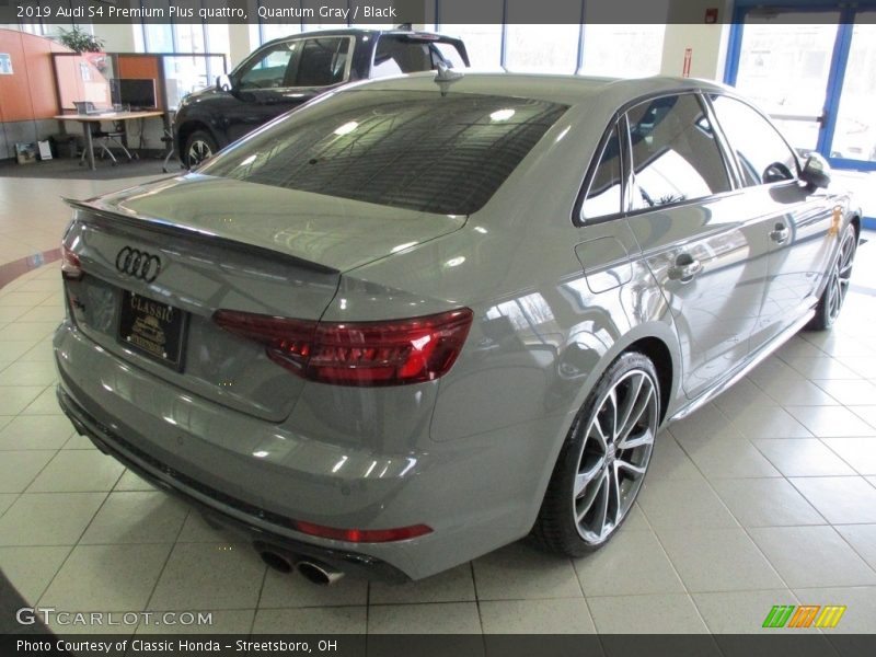 Quantum Gray / Black 2019 Audi S4 Premium Plus quattro
