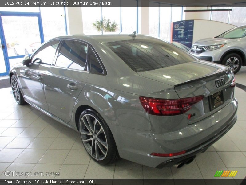 Quantum Gray / Black 2019 Audi S4 Premium Plus quattro