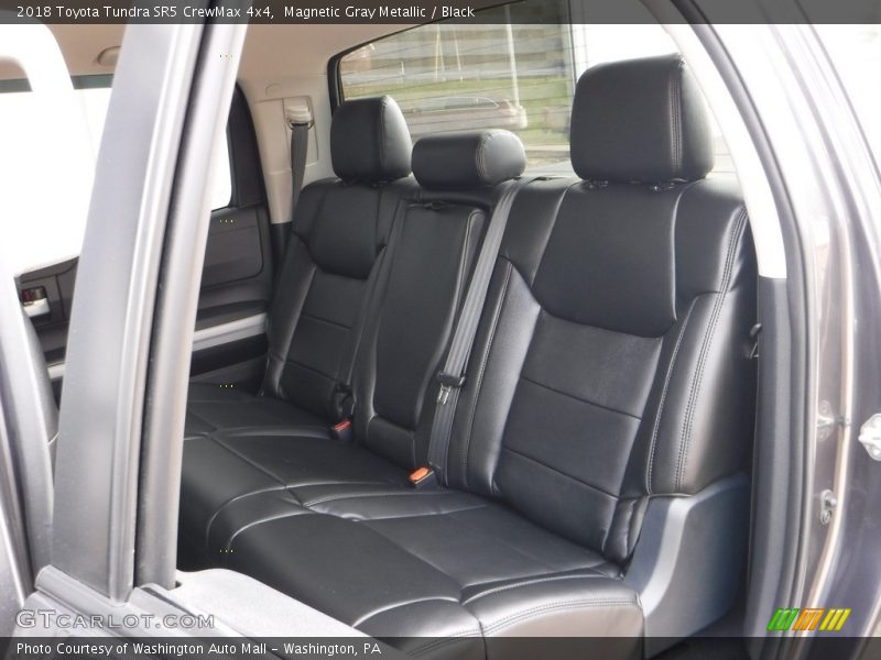 Magnetic Gray Metallic / Black 2018 Toyota Tundra SR5 CrewMax 4x4