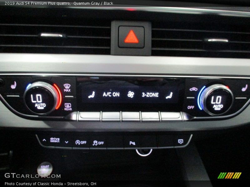 Quantum Gray / Black 2019 Audi S4 Premium Plus quattro