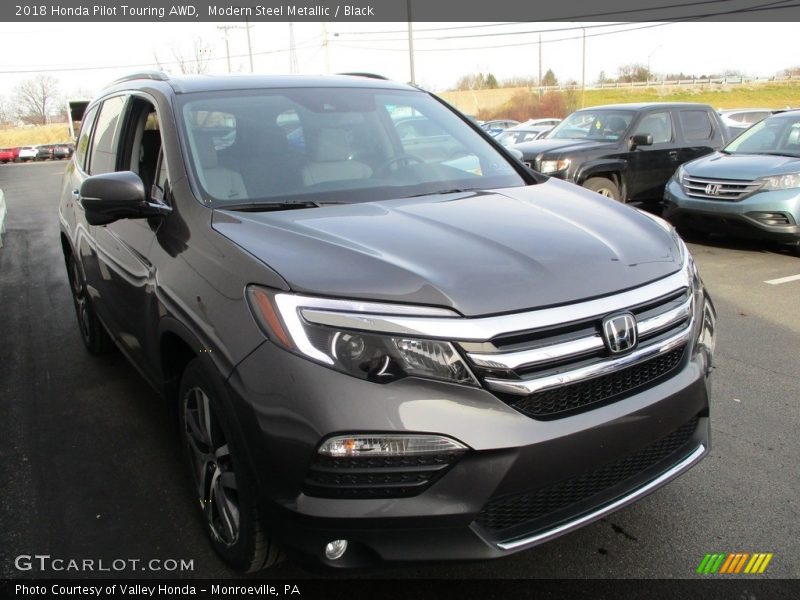Modern Steel Metallic / Black 2018 Honda Pilot Touring AWD