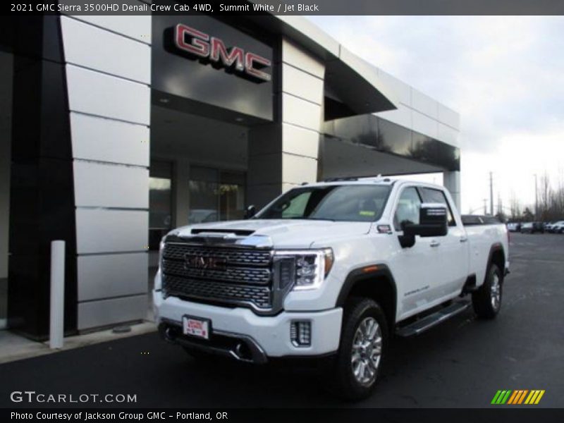 Front 3/4 View of 2021 Sierra 3500HD Denali Crew Cab 4WD