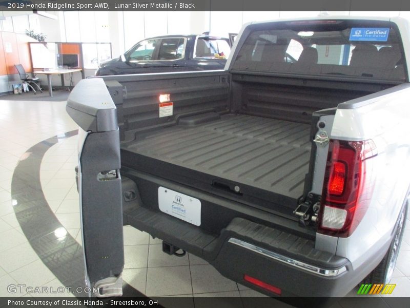 Lunar Silver Metallic / Black 2019 Honda Ridgeline Sport AWD