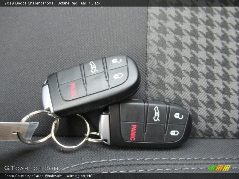 Octane Red Pearl / Black 2019 Dodge Challenger SXT