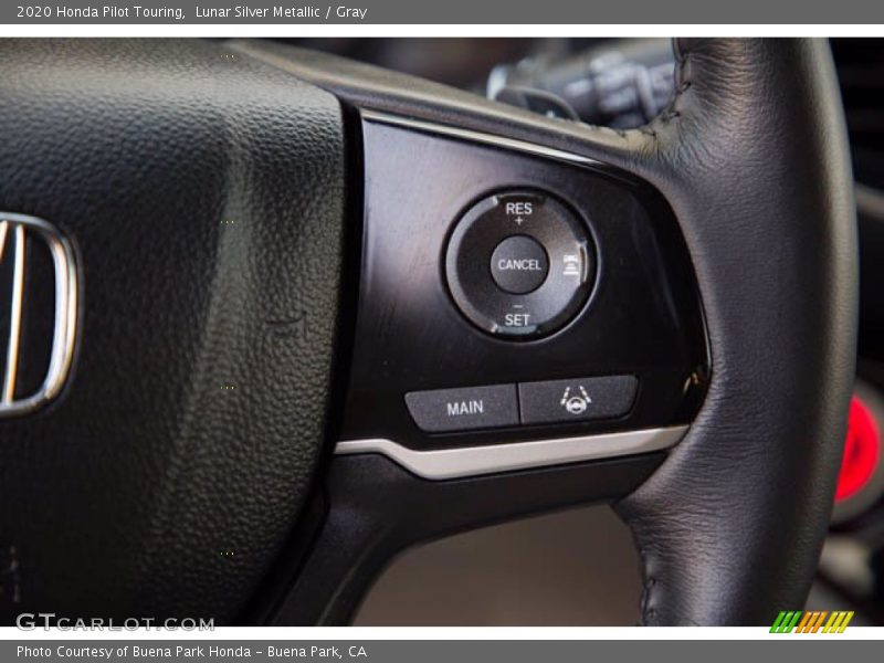 Lunar Silver Metallic / Gray 2020 Honda Pilot Touring