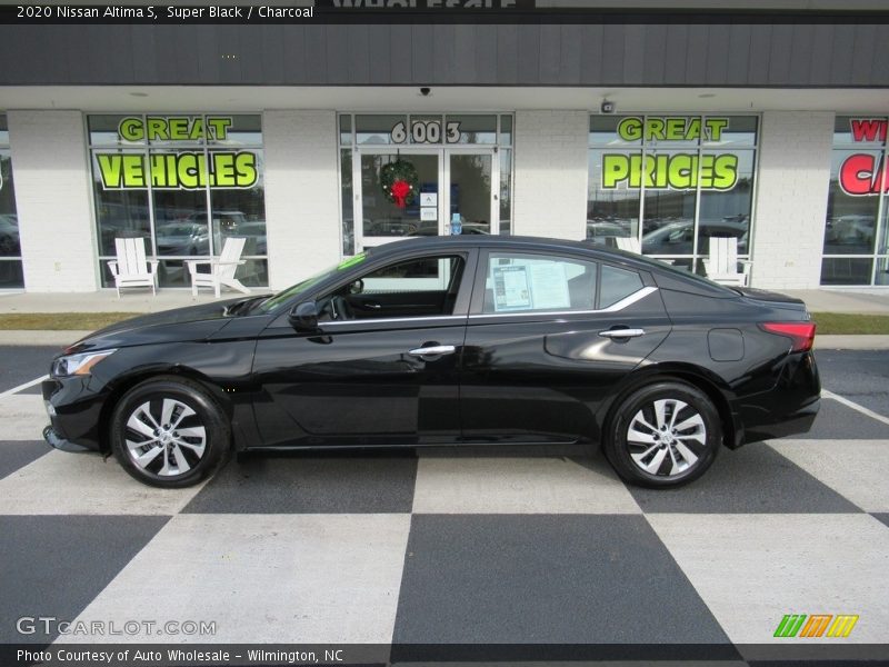 Super Black / Charcoal 2020 Nissan Altima S