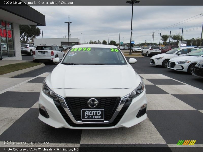 Glacier White / Charcoal 2020 Nissan Altima S